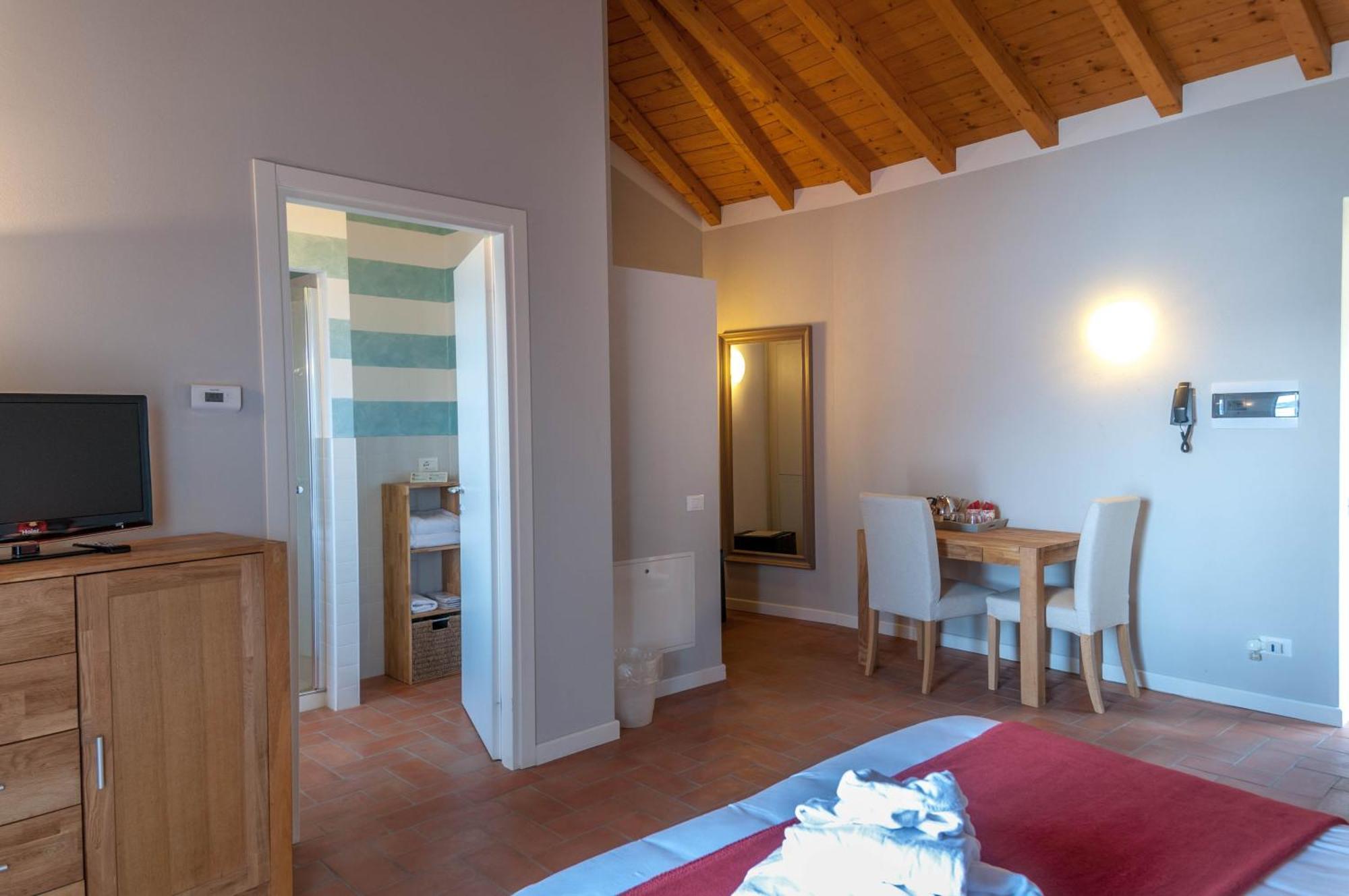 Locanda Pozzetto Laveno-Mombello Camera foto